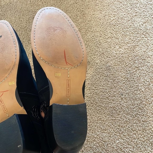 Vince Camuto black pippsy ankle boots suede 9 - Picture 6 of 7